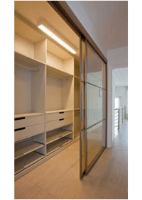 Линейная гардеробная комната с дверями купе Абакан
